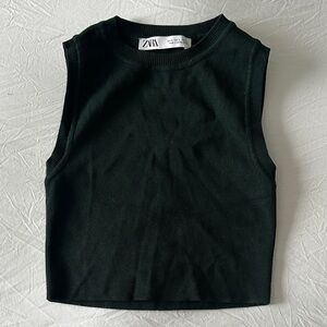 Zara Dark Green Ribbed Crewneck Tank